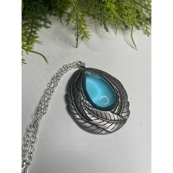 B1G2 FREE 🍁 Boho Feather Pendant Necklace with Turquoise Blue Stone Silver Chain - Picture 2 of 6